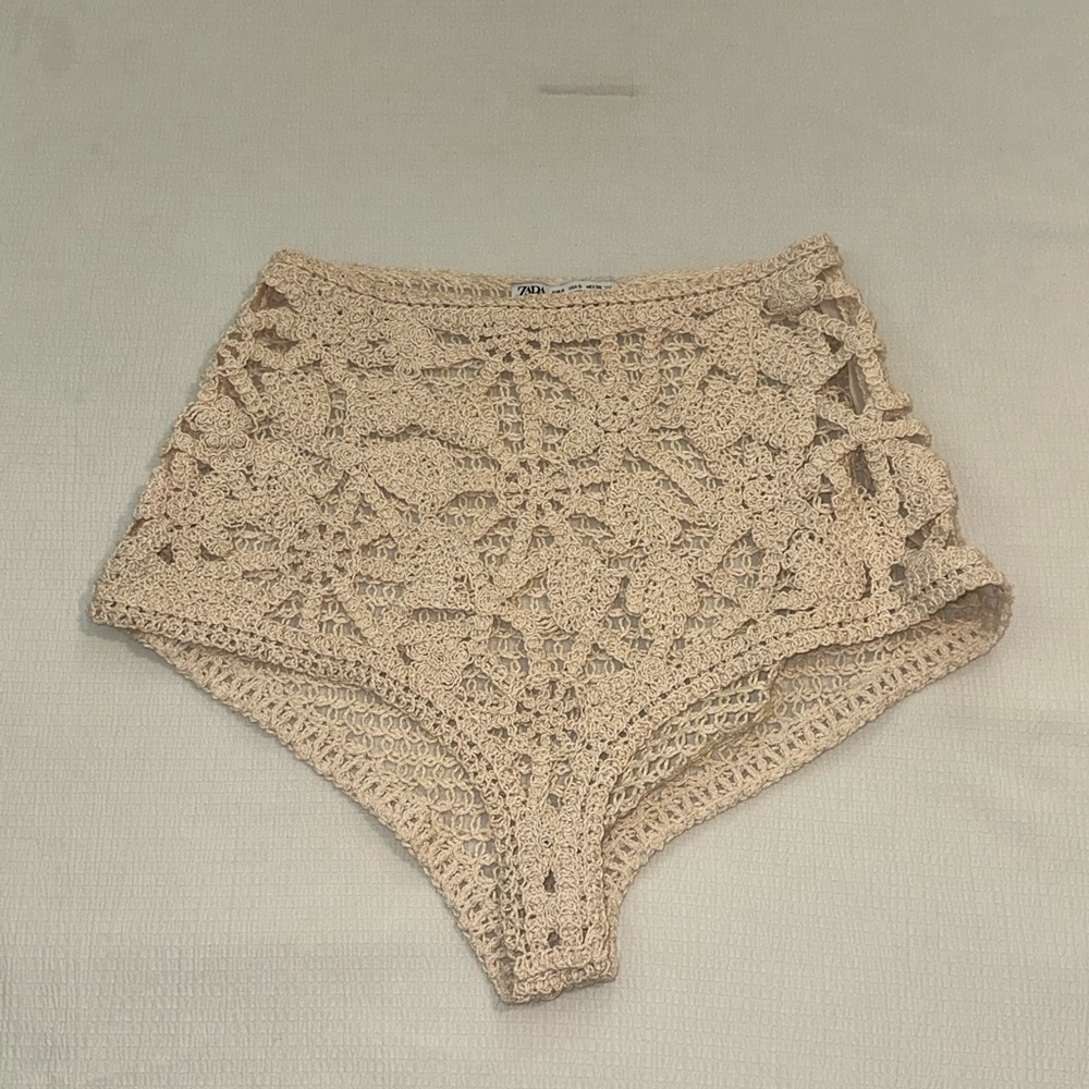 Zara Beige Crochet High-Waisted Micro Shorts